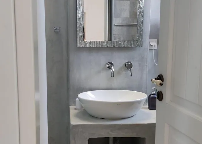 Drouga's & Astypalaia Greece ليفاذيا أستيبالياس